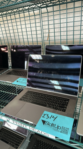 APPLE MACBOOK PRO MODEL:A1990