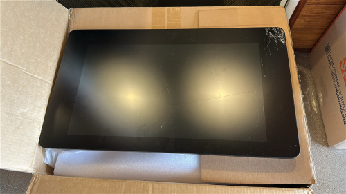 WACOM LCD TABLET MODEL: DTH-2420 (CRACKED SCREEN)