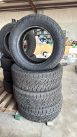 Set of Open Country A/T Toyotire 255/60R18 112T Tires