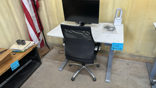 LOT OF (3) ADJUSTABLE HEIGHT DESKS APPROX: 47&rdquo; x 29&rdquo; WITH (3) ASSTD CHAIRS & (2) ASSTD MONITORS