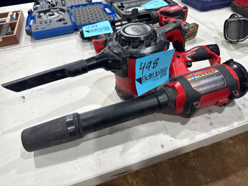 LOT OF (1) MILWAUKEE COMPACT VACUUM CAT NO: 0882-20 & (1) MILWAUKEE COMPACT SPOT BLOWER CAT NO: 0852-20