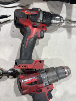 LOT OF (4) ASSTD MILWAUKEE DRILLS WITH MILWAUKEE (6) BATTERY CHARGER STATION - 5