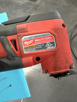 MILWAUKEE MULTI TOOL CAT NO: 2626-20 - 2