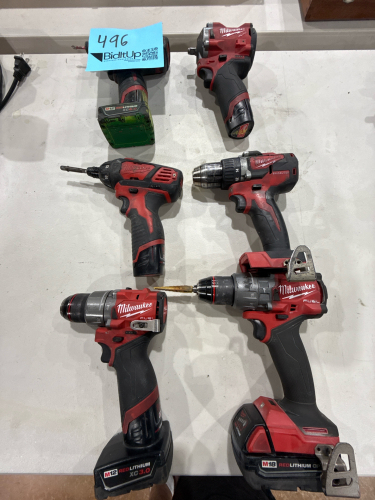 LOT OF (6) ASSTD MILWAUKEE POWER DRILLS