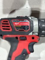 LOT OF (6) ASSTD MILWAUKEE DRILLS WITH 6 STATION MILWAUKEE BATTERY CHARGER - 2