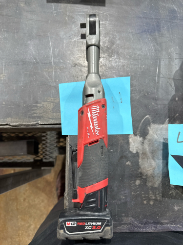 MILWAUKEE 3/8&rdquo; RATCHET CAT NO: 2560-20 WITH BATTERY