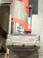 MILWAUKEE 3/8&rdquo; RATCHET CAT NO: 2560-20 WITH BATTERY - 3