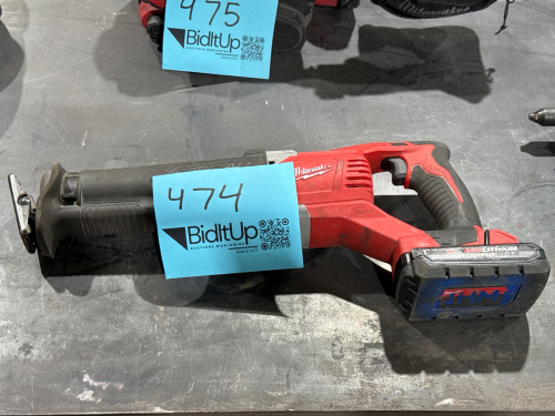 MILWAUKEE SAWZALL RECIPROCATING SAW CAT NO: 2621-20 WITH BATTERY