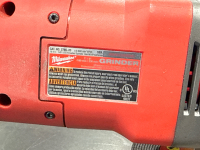 MILWAUKEE 7&rdquo;/9&rdquo; GRINDER CAT NO: 2785-20 WITH BATTERY - 5