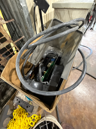 HYPERTHERM POWERMAX 65 CUTTING MACHINE (FOR PARTS)