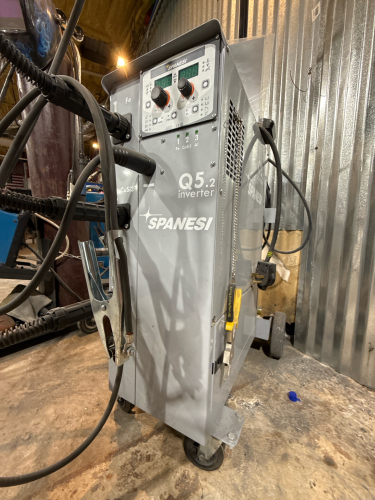 SPANESU Q5.2 INVERTER WITH NOVA WIRELESS TIG FOOT PEDAL FCC ID: 2A8BFNVA-FT06 & (3) ASSTD WELDING TORCHES: (2) C15.3 & (1) C25.3,