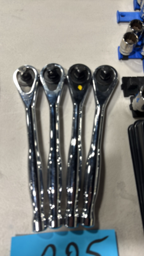 (4) Matco 1/4&rdquo; Drive Ratchets