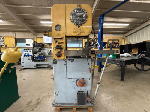 DOALL VERTICAL BAND SAW MODEL: ML