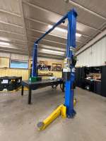 FORWARD LIFT MODEL: DP10AN200M CAPACITY: 10,000 , SN: NFJ14F0016 - 2