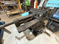 Vise - 3