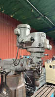 BRIDGEPORT VERTICAL MILLING MACHINE NO:352857 VARIABLE SPINDLE SPEED:60-4200RPM WITH NEWALL DP700 SCREEN - 6