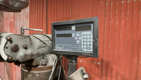BRIDGEPORT VERTICAL MILLING MACHINE NO:352857 VARIABLE SPINDLE SPEED:60-4200RPM WITH NEWALL DP700 SCREEN - 7