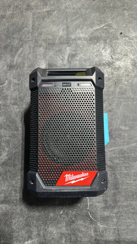Milwaukee Radio And Charger Cat.No 2951-20 No Battery