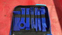 DE Dualeco Trim Removal Tools Set - 2