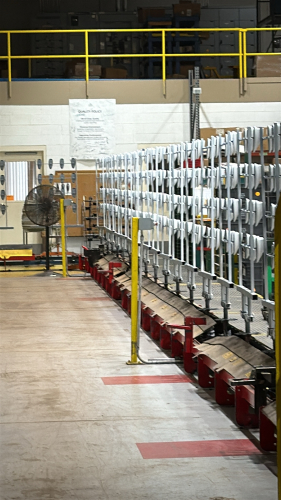 INDUSTRIAL PLASTIC CAR PARTS PAINT LINE: TROLLEY SYSTEM LOADING AND UNLOADING WITH 297 TROLLEYS AND CONTROL PANEL, approx. 620' FT (LINE ONLY), (LOCATION: PLANT 3, 29883 BECK RD, Wixom, MI 48393)