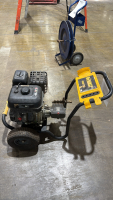 DEWALT 4400 PSI PRESSURE WASHER NO PRESSURE GUN - 2