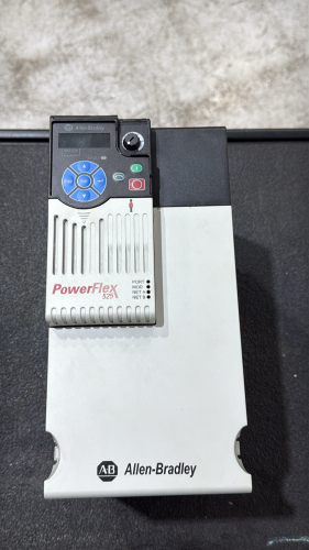 ALLEN BRADLEY POWER FLEX 525 AC DRIVE CAT NO. 25B-D030N104