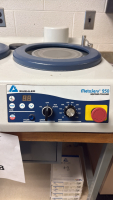 BUEGLER GRINDER POLISHER METASERV 250 MODEL: 49-10057 W/ BUEHLER ABRASIVE PAPER AND TABLE - 3
