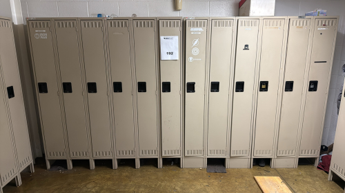 (4) SECTIONS OF 3 SLOT LOCKERS 36&rdquo; X 18&rdquo; X 77&rdquo;
