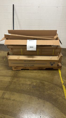 LOT OF ASSORTED LED TUBES