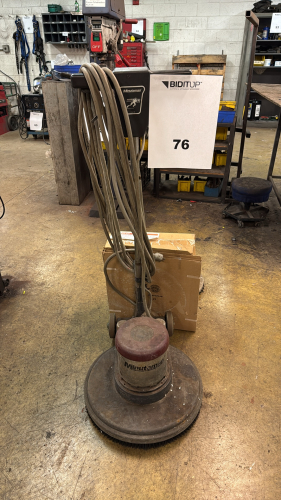 MINUTEMAN FLOOR SCRUBBER