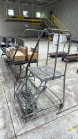 3 STEP SAFETY LADDER - 2
