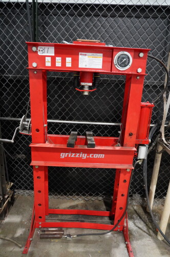 2020 GRIZZLY 50 TON AIR/HYDRAULIC SHOP PRESS T27978 ; MAX TABLE 39", MIN 9 1/4", RAM MAX STROKE 7-7/16", RAM DIMETER 2-1/4", CAPACITY 1000 Lbs., BED ADJUSTMENT HOLES 8 HOLES, 6" ON CENTER, WORKING AIR PRESSURE 110-125 PSI, WEIGHT 518 Lbs.; Ser No: 2012104