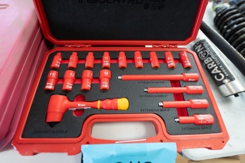 TITAN VDE INSULATED SOCKET SET 1/4 DRIVE