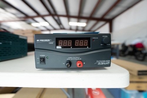 BK PRECISION SWITCHING MODE DC REGULATED POWER SUPPLY MODEL: 1692