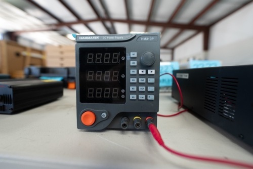 HANMATEK DC POWER SUPPLY MODEL: HM31P
