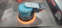DYNABRADE MODEL 59020 12000 RPM RANDOM ORBITAL SANDER