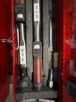 INTERCHANGEABLE HEAD TORQUE AND ASSORTED WRENCHES WITH RED TOOLBOX - 4