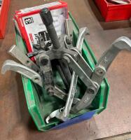 Assorted Gear Pullers & 3-Piece Set - 2