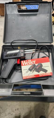 Weller Model 8200 120V 60Hz Soldering Pistol with Plastic Case