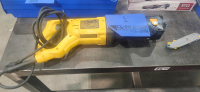 DEWALT RECIPROCATING SAW MODEL DWE304 1 1/8" STROKE