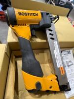 Bostitch 438S2R-1 16-Gauge Pneumatic Wide-Crown Roofing Stapler (1&rdquo; crown, &frac12;&rdquo;&ndash;1&frac12;&rdquo; leg) - 3