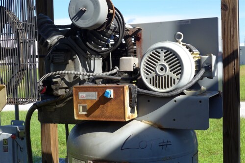 Ingersoll Rand T30 80 Gal. 5HP Electric Air Compressor (230V, Single Phase)