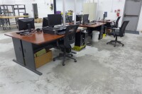 Lot of 5 Desks with Chairs - 3