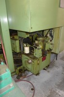 Okuma Cadet LNC8 CNC Lathe including Hennig 100105 Chip Conveyor - 4