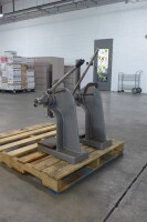 2 x Cast Iron Arbor Presses - 3