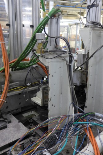Foil Slitter with Pneumatic Arbor Press