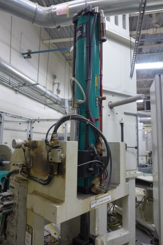 Tox Pressotechnik MCC 008.000 Pneumatic-Hydraulic Powerpackage with 8-ton Force Capacity