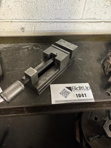 Machine Vise