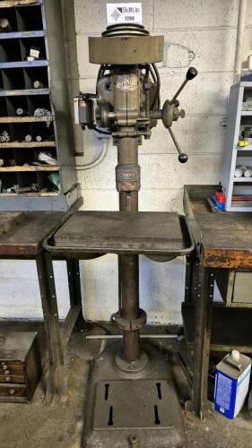 Delta Floor Drill Press With Large Rectangular Table