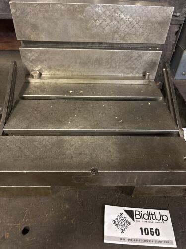 Sine Plate With Clamps